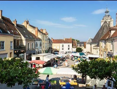 בית נופש La Breteche Du Perche