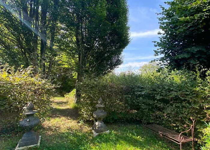 La Breteche Du Perche *